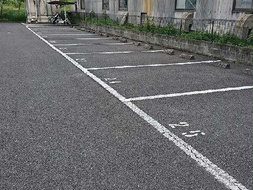 【レオパレスＰＥＡＲＬ　Iの駐車場】