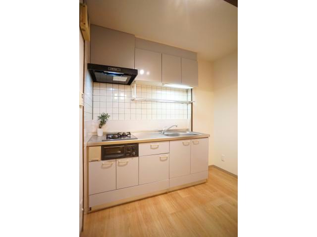 キッチン　２口ガスコンロ付き