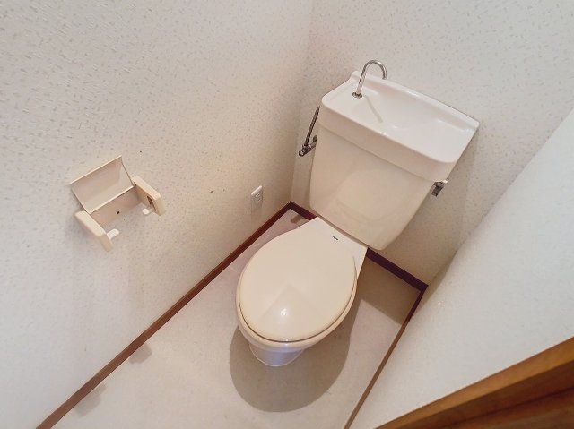 トイレ　2024年5月撮影※現況を優先致します。