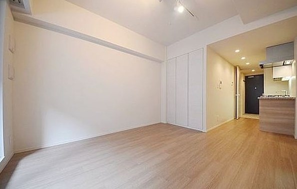 居室・リビング　別号室参考写真