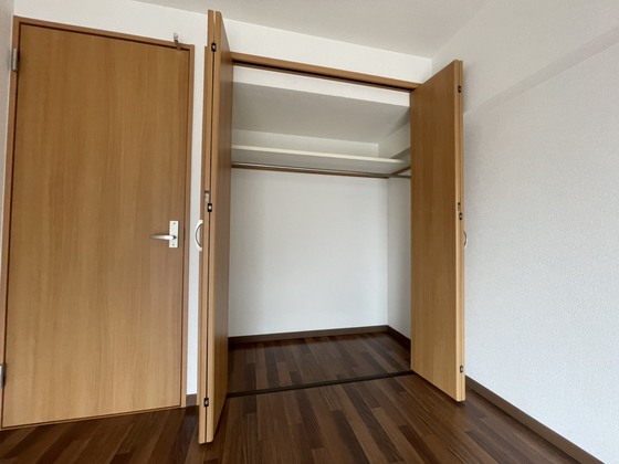 収納　※別号室の写真です
