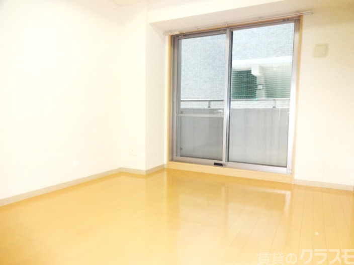 居室・リビング　ペットは小型犬２匹まで可能です♪