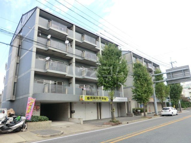 【ツインコート24(東側)の建物外観】