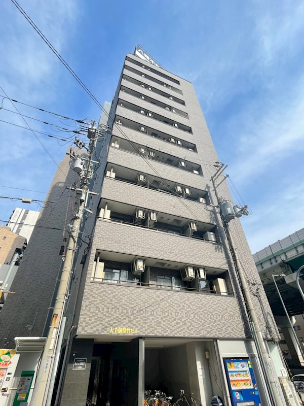 大阪市中央区常盤町のマンションの建物外観