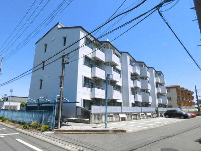 宇都宮市竹林町のマンションの建物外観