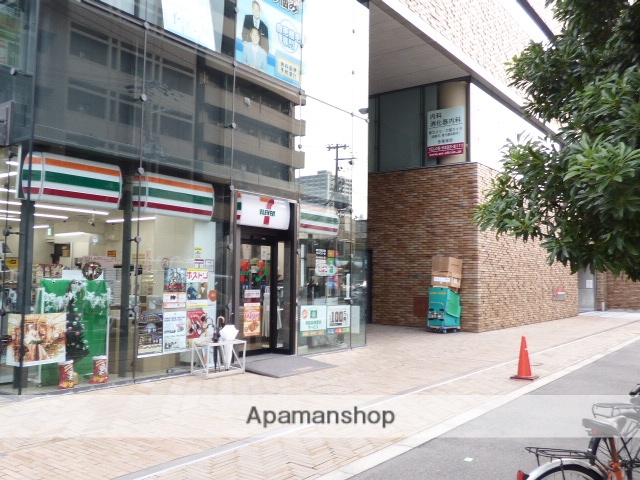 コンビニ　セブンイレブン（コンビニ）まで308m