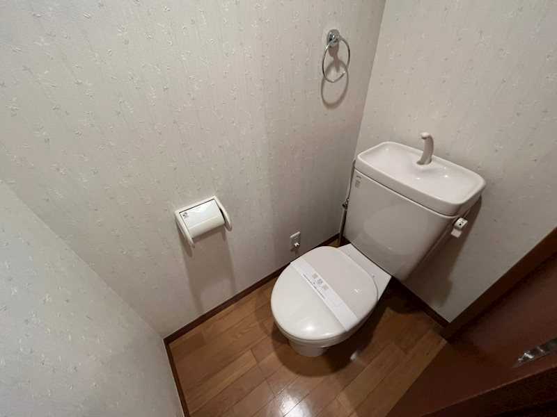 トイレ　別部屋参考