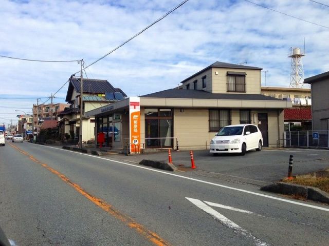 【御殿場市中山のマンションの郵便局】