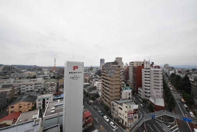 【八王子市明神町のマンションの眺望】