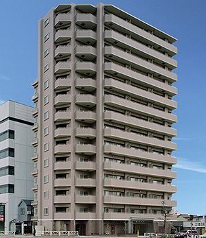 【八王子市明神町のマンションの建物外観】