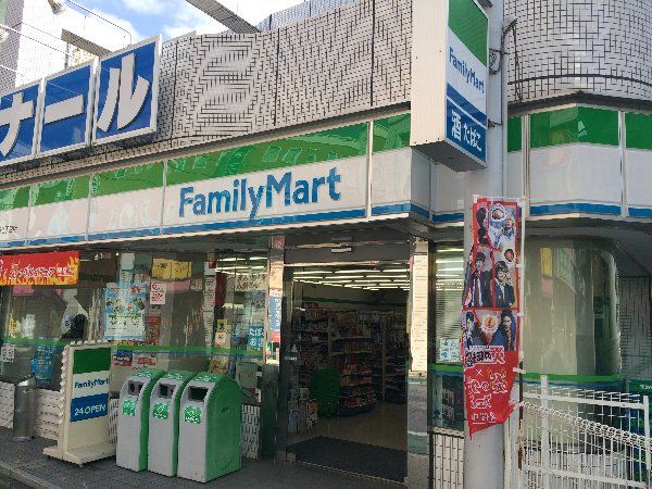 【横浜市金沢区富岡東のマンションのコンビニ】