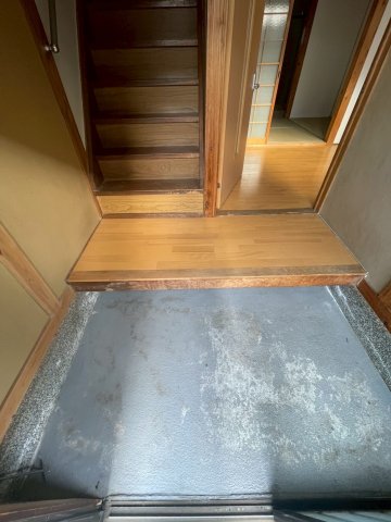 宮浦様貸家の玄関写真