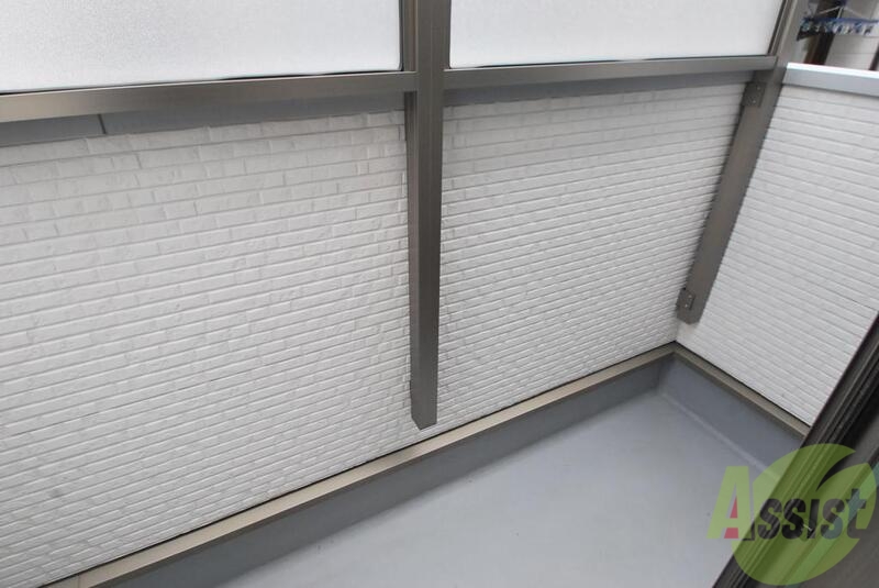 バルコニー　心地よい風が吹くバルコニー。洗濯物もよく乾きそうです。