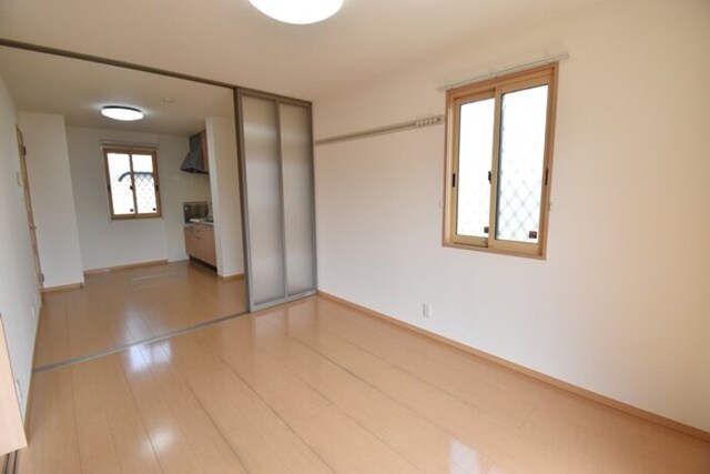 その他部屋・スペース　洋室６帖（東側）～ＤＫ６帖