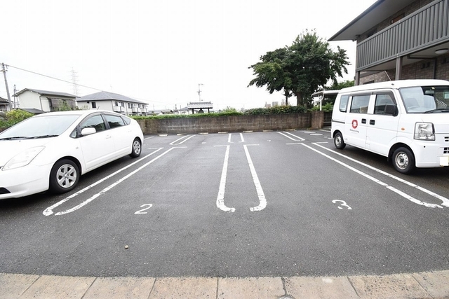 駐車場　駐車場