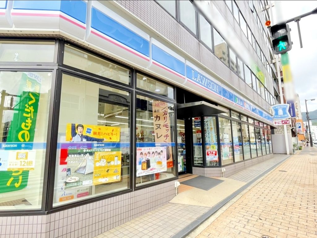 コンビニ　ローソン長崎勝山町店（コンビニ）まで70m