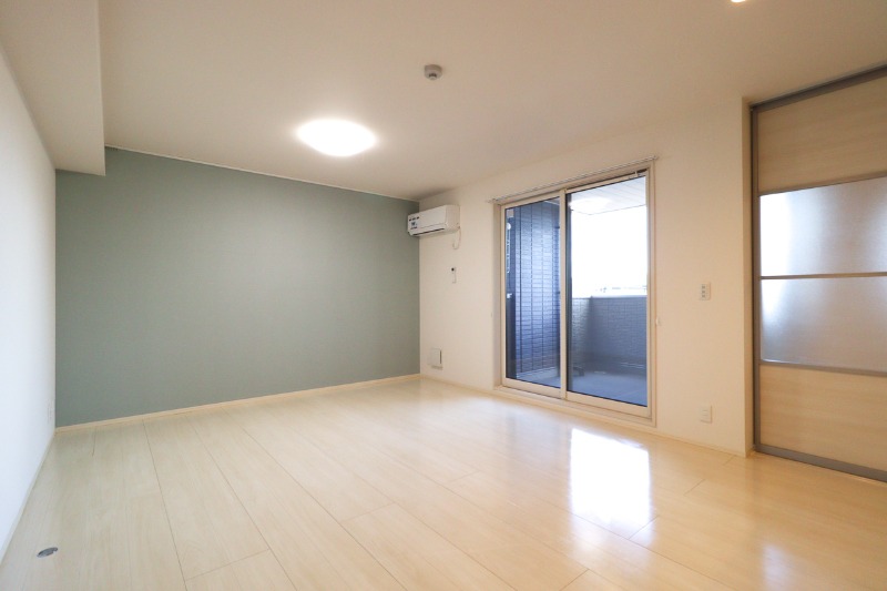 居室・リビング　図面と現状に相違がある場合には現状を優先