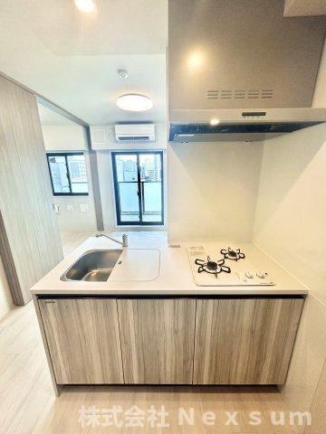 キッチン　コンパクトなキッチンで掃除もラクラク