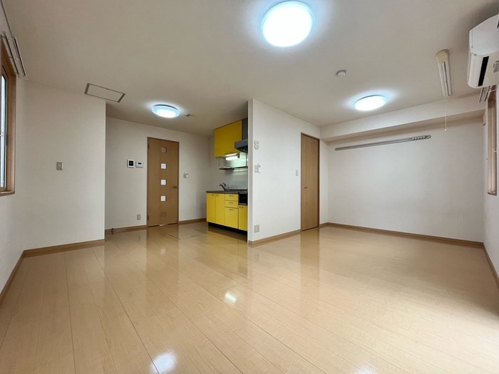 居室・リビング　広々としたワンルームのお部屋！