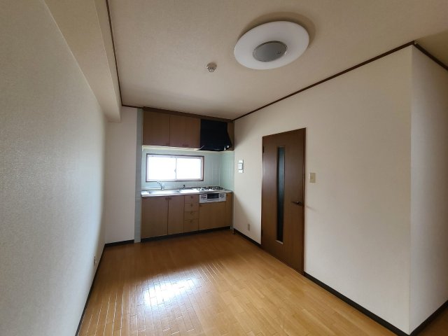 居室・リビング　アミティヤスダ