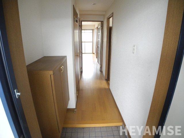 玄関　※同間取りの別のお部屋の画像です※