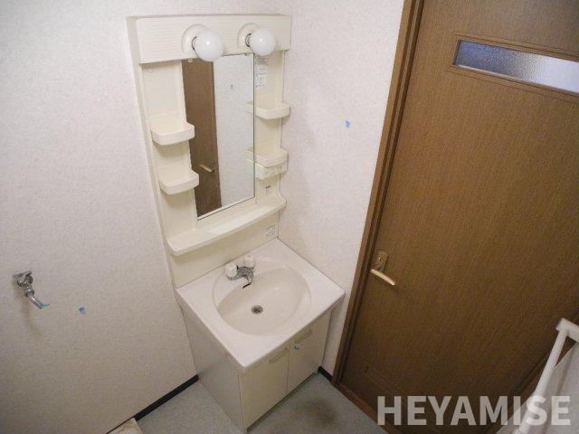 洗面設備　※同間取りの別のお部屋の画像です※
