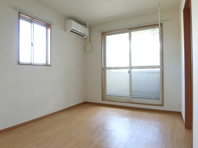 居室・リビング　図面と現状に相違がある場合には現状を優先