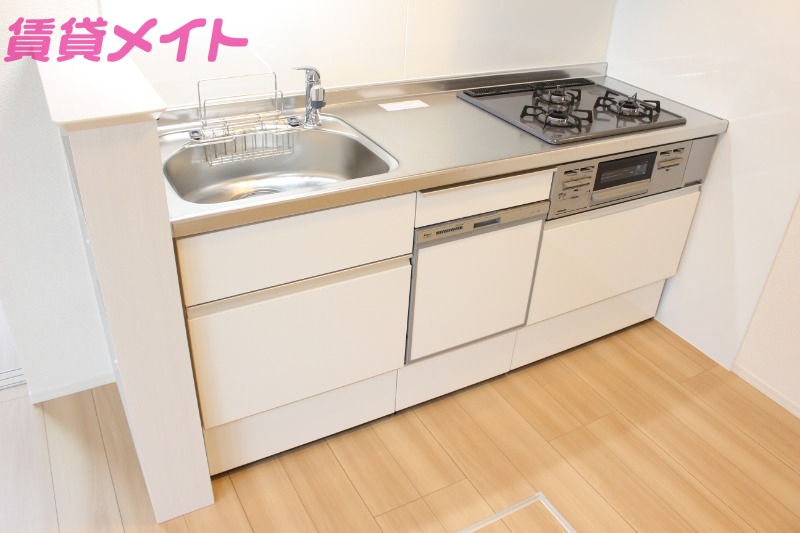 キッチン　同物件別部屋のお写真です。