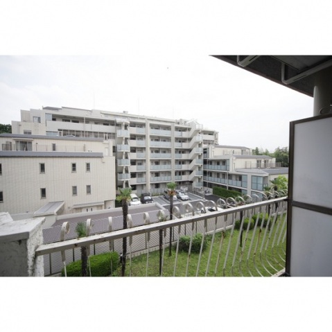 エントランス　正面玄関