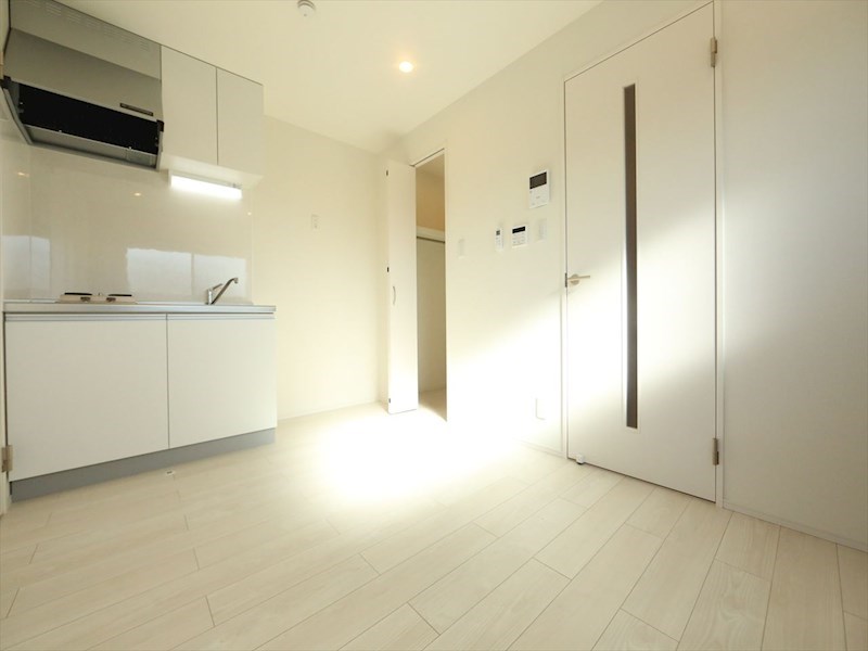 居室・リビング　ＤＫ5.9帖　システムキッチン　クローゼット付