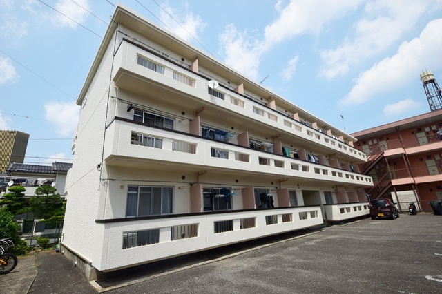 建物外観　～暮らしやすい環境～