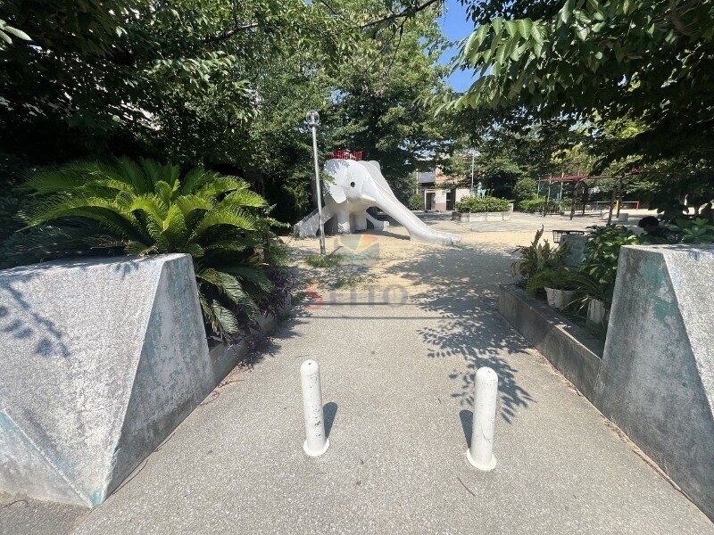 公園　桜塚公園（公園）まで237m