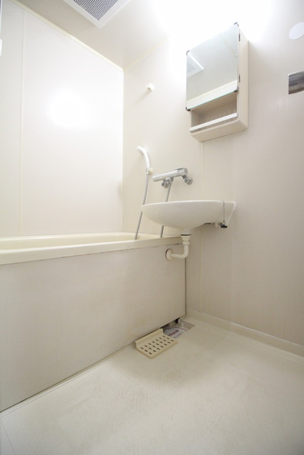 バス・シャワールーム　バススペース