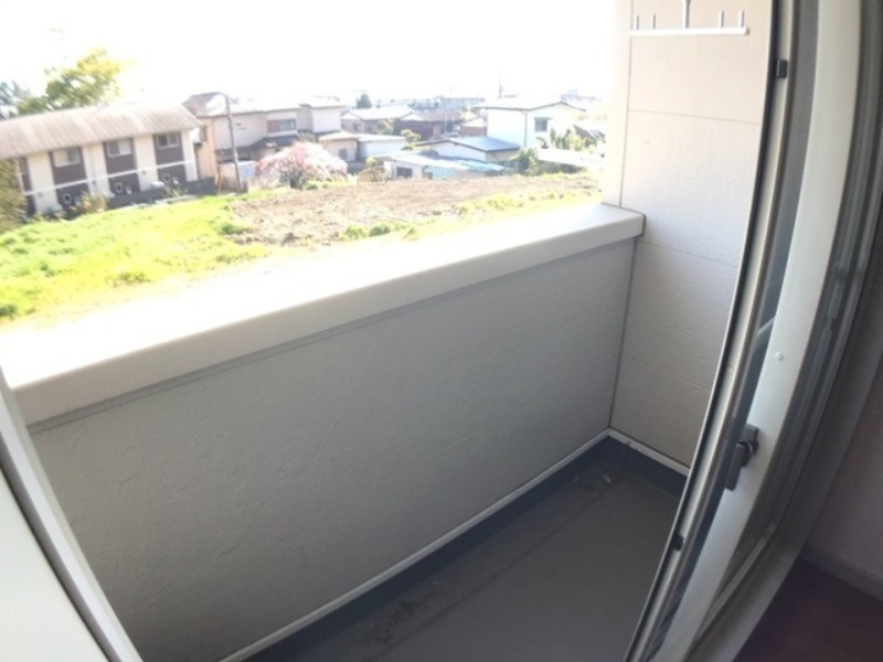 バルコニー　図面と現状に相違がある場合には現状を優先