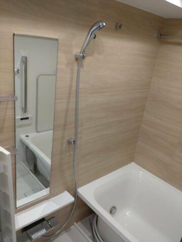 バス・シャワールーム　※他号室同タイプ写真使用