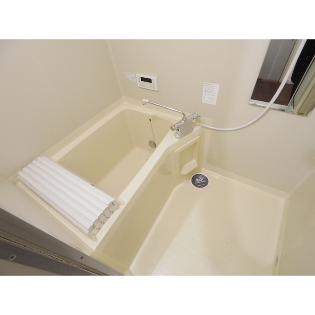 バス・シャワールーム　リノベーション前の画像です