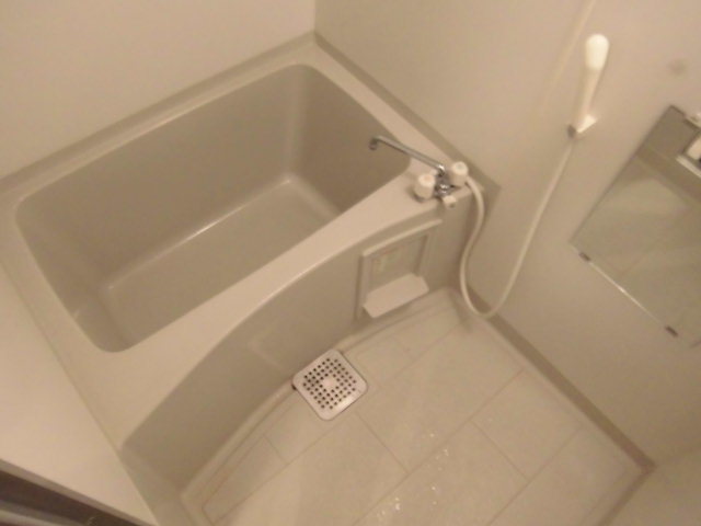 バス・シャワールーム　バス・トイレ別
