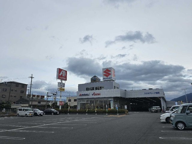 コンビニ　ファミリーマート　奈良上牧町店（コンビニ）まで467m