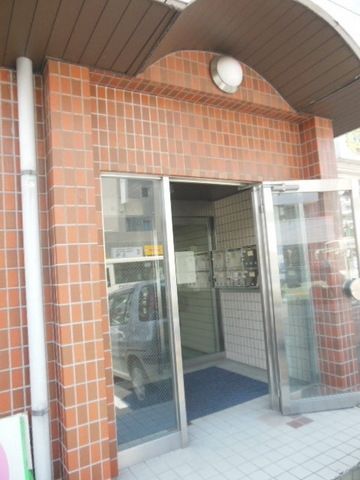 エントランス　★お部屋探しはタウンハウジング高幡不動店まで★