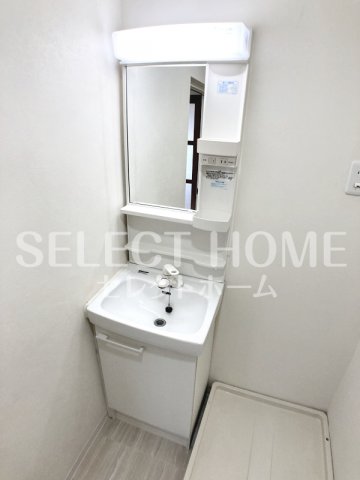 洗面設備　独立洗面台で身支度をすべて済ませてしまいましょう