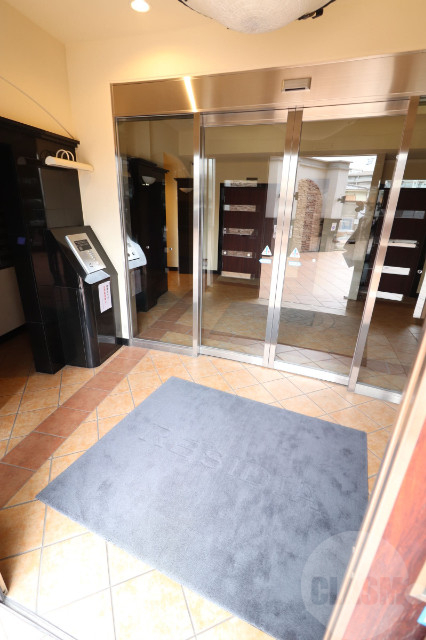 ロビー　オートロック付きで安心です