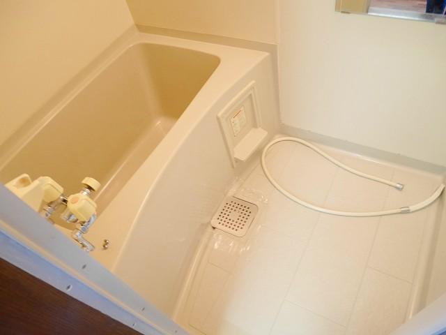 バス・シャワールーム　浴室