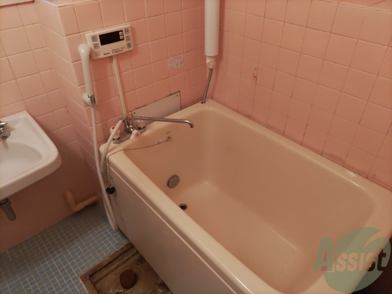 バス・シャワールーム　疲れた時はゆっくり湯船につかってみてはいかがでしょうか。