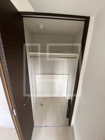 収納　カスタリアタワー肥後橋　クローゼット