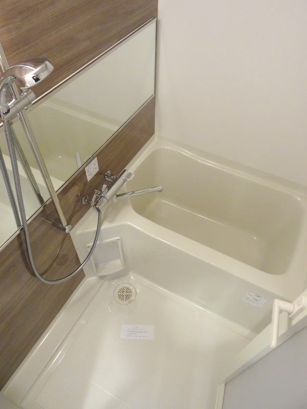 バス・シャワールーム　綺麗なバスルーム