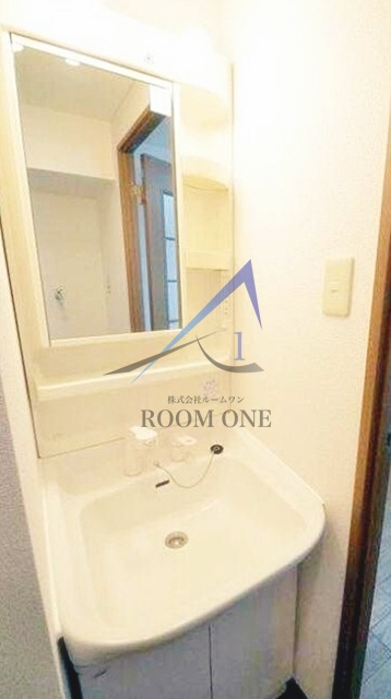 洗面設備　洗面台です。