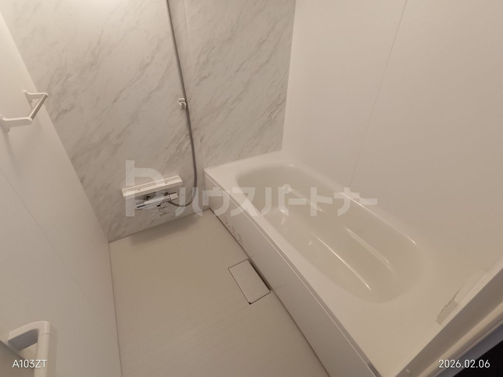 バス・シャワールーム　バス