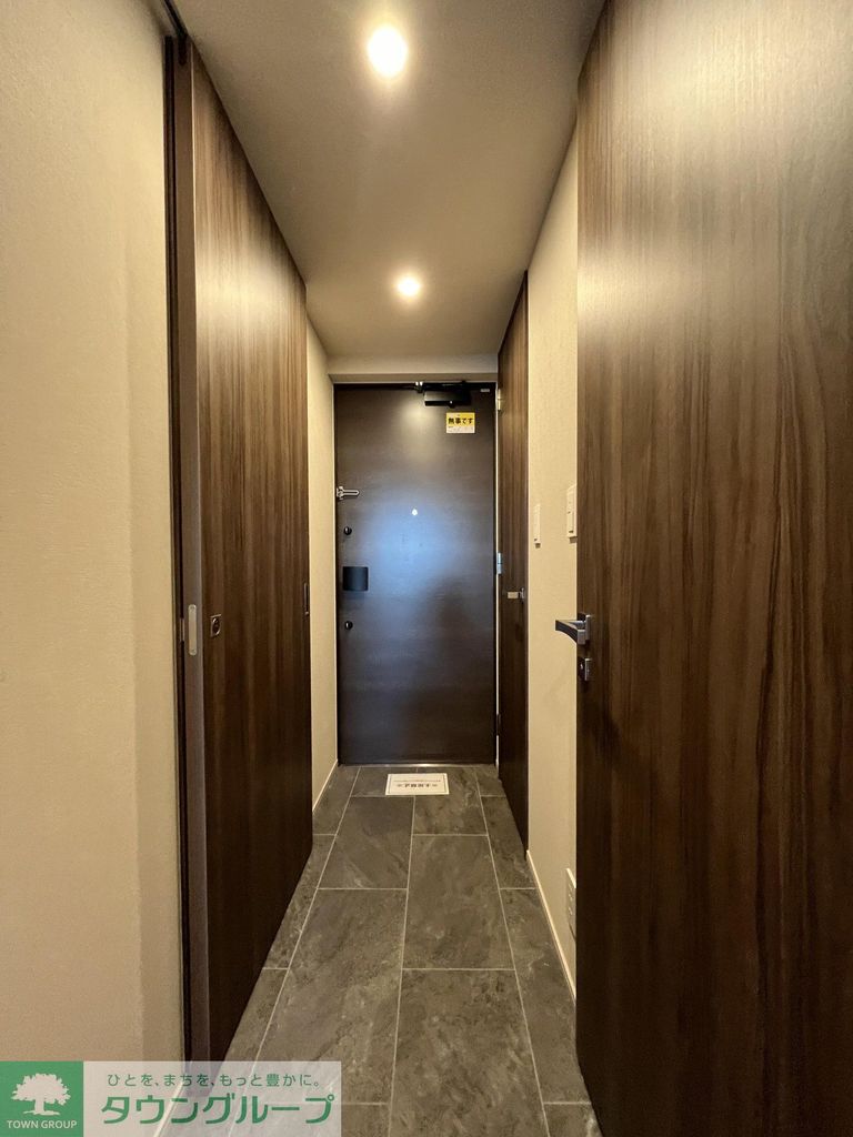 玄関　エントランス