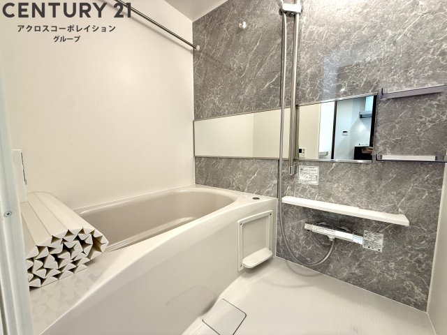 バス・シャワールーム　追い焚き機能付き