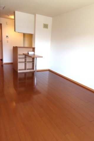 居室・リビング　☆明るい居間☆